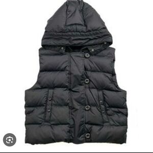GAP Women's Charcoal Puffer Vest